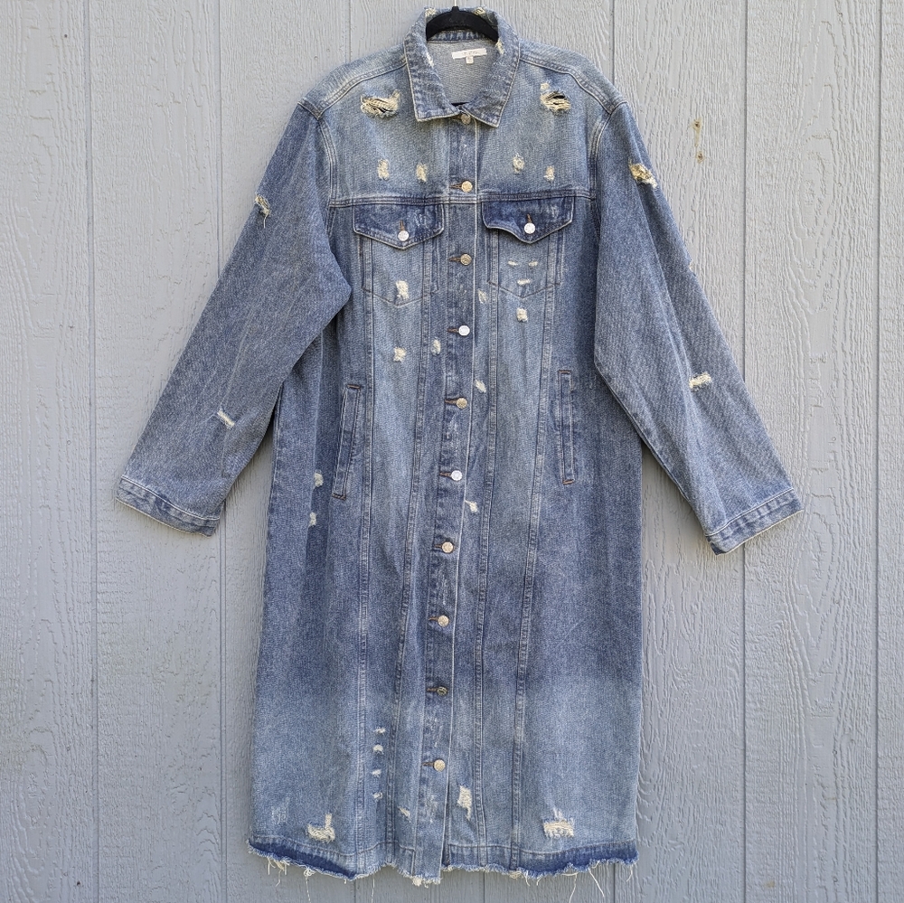 Veveret Full Size Distressed Longline Cotton Denim Jean Jacket‎ 3XL
